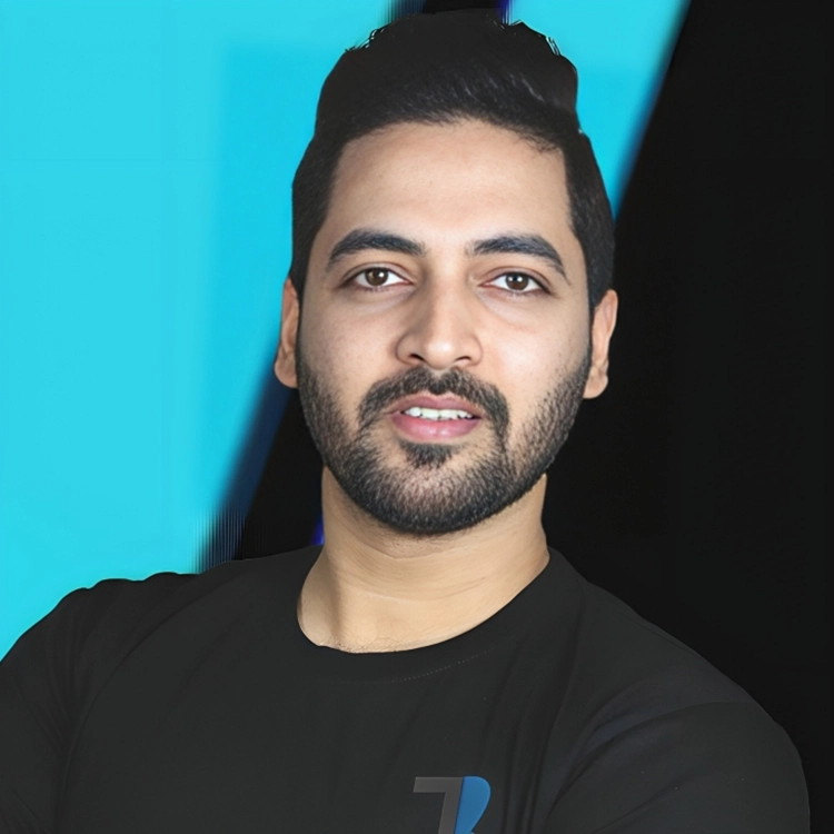 Ruhez Amrelia - Tech Reviewer & Gadget Enthusiast