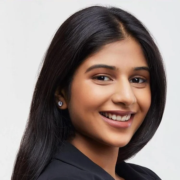 Anushka Rathod - Finance & Investment Influencer